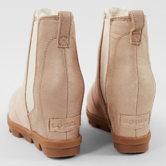 🆕 SOREL x Anthropologie cream beige wedge boots
